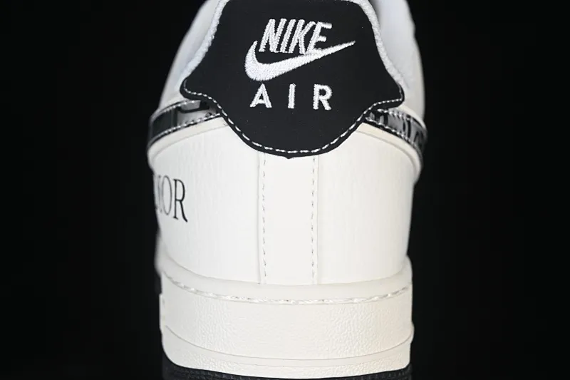 All categories Nk Air Force 1 Air Force series Nk Air Force 1 Low Air Force low-top Nike Air Force 1'07 Low joint model Air Force 1 low-top casual sneakers MM3399-811